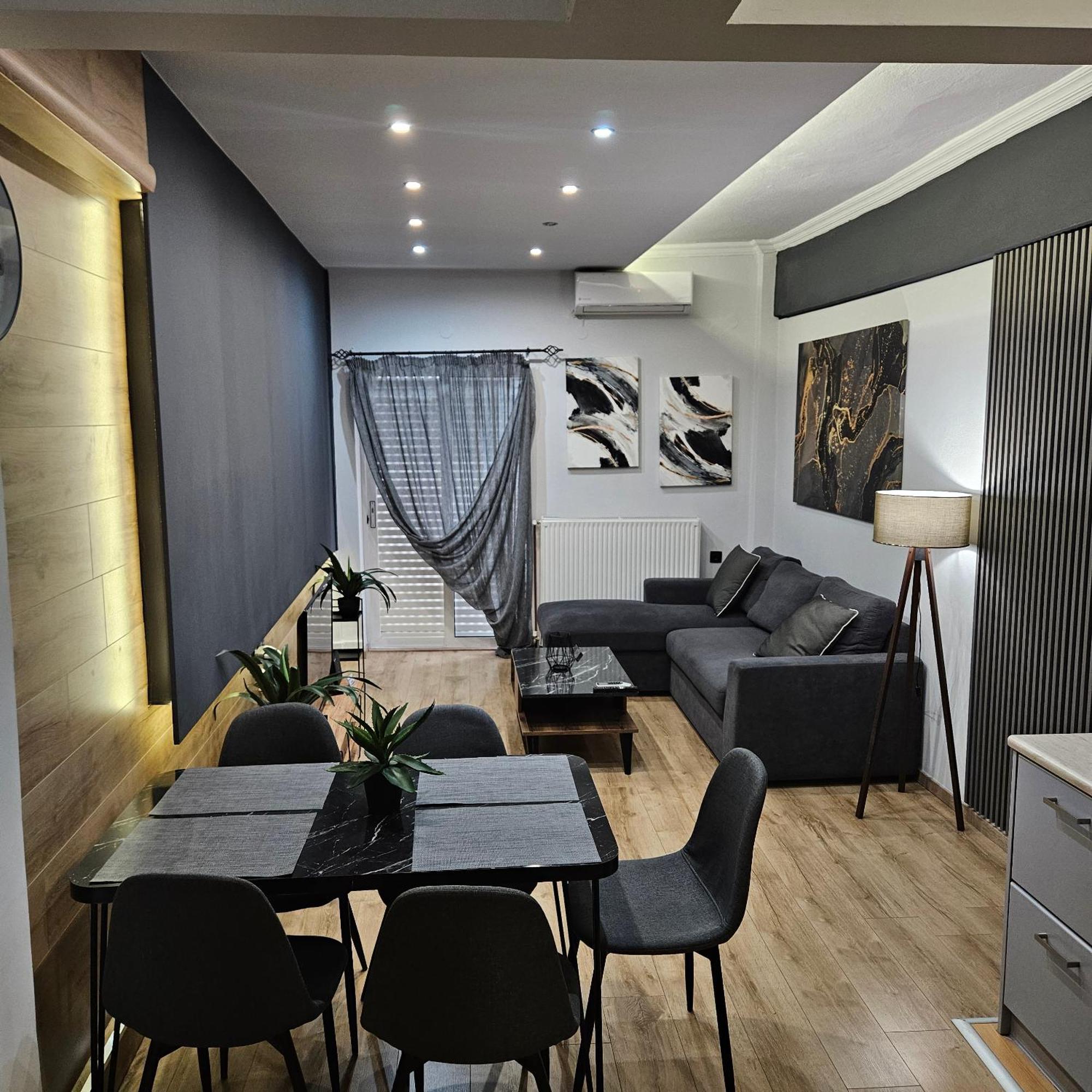 Central 3 Modern Apartment With Free Parking เซเรส ภายนอก รูปภาพ